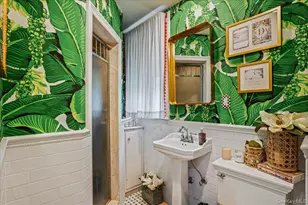 70 Magnolia Ave, Garden City, NY 11530 - Photo 14