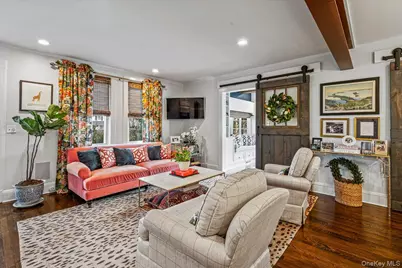 70 Magnolia Avenue, Garden City, NY 11530 - Photo 4