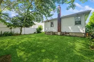 236 N Richmond Ave, Massapequa, NY 11758 - Photo 24