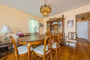 236 N Richmond Ave, Massapequa, NY 11758 - Photo 6