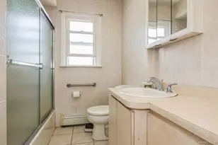 236 N Richmond Ave, Massapequa, NY 11758 - Photo 14