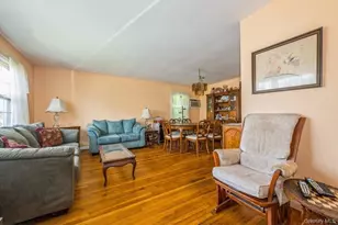 236 N Richmond Ave, Massapequa, NY 11758 - Photo 4