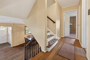 9 Verne Pl, Hartsdale, NY 10530 - Photo 12