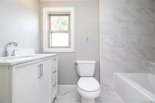 3883 Franklin Ave, Seaford, NY 11783 - Photo 20