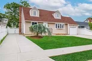 3883 Franklin Ave, Seaford, NY 11783 - Photo 2