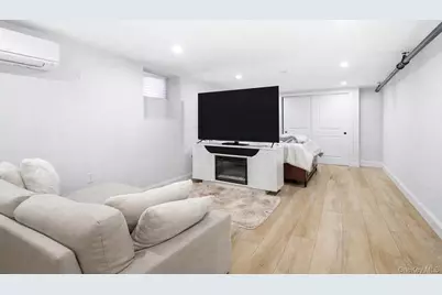 1163 Rhinelander Avenue, Bronx, NY 10461 - Photo 30