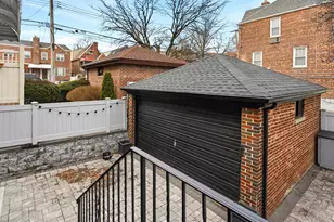 1163 Rhinelander Ave, Bronx, NY 10461 - Photo 32