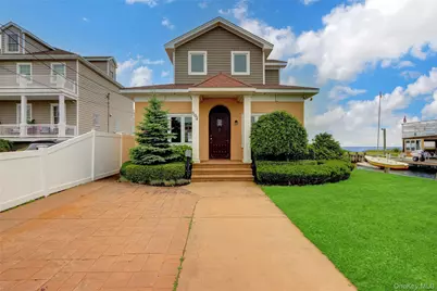 894 Bay 9th Street, West Islip, NY 11795 - Photo 1