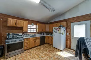 97 Woodlot Rd, Ridge, NY 11961 - Photo 4