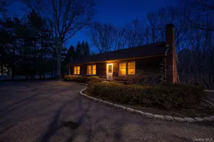 97 Woodlot Rd, Ridge, NY 11961 - Photo 20