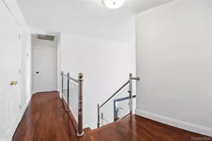 10 Mont Ave, Dix Hills, NY 11746 - Photo 16