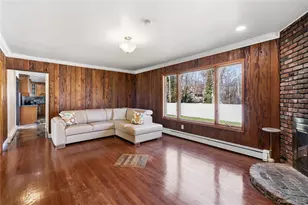 10 Mont Ave, Dix Hills, NY 11746 - Photo 10