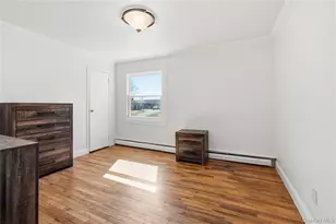10 Mont Ave, Dix Hills, NY 11746 - Photo 22