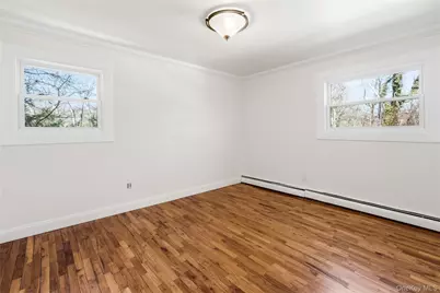 10 Mont Avenue, Dix Hills, NY 11746 - Photo 22