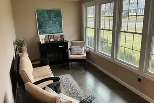 207 Woodbridge Dr, Ridge, NY 11961 - Photo 14