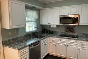 207 Woodbridge Dr, Ridge, NY 11961 - Photo 6