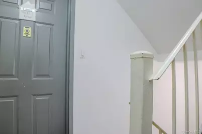 89-27 172nd Street, Jamaica, NY 11432 - Photo 8