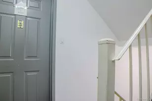 89-27 172nd St, Jamaica, NY 11432 - Photo 8