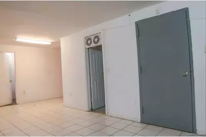 89-27 172nd Street, Jamaica, NY 11432 - Photo 14