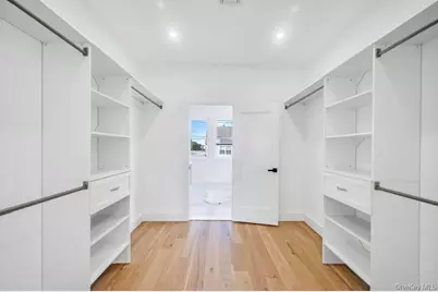 2497 Balsam Avenue, East Meadow, NY 11554 - Photo 12