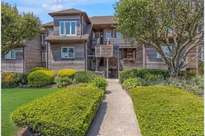 207 Fox Hill Drive, Calverton, NY 11933 - Photo 2