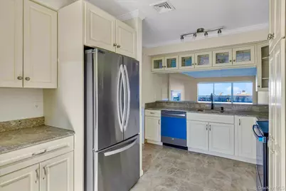 207 Fox Hill Drive, Calverton, NY 11933 - Photo 10