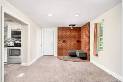 10 Sunnyside Drive, Sound Beach, NY 11789 - Photo 6