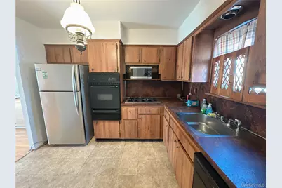 4346 Byrd Street, Flushing, NY 11355 - Photo 2
