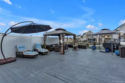 134 W Lido Promenade, Lindenhurst, NY 11757 - Photo 28