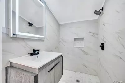 27 Landscape Drive, Wheatley Heights, NY 11798 - Photo 10