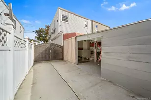 120-38 Inwood St, Jamaica, NY 11436 - Photo 26