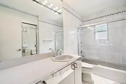 72 Winthrop Road, Plainview, NY 11803 - Photo 30