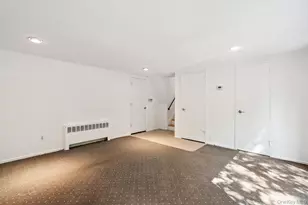 72 Winthrop Rd, Plainview, NY 11803 - Photo 22