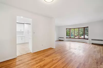 72 Winthrop Road, Plainview, NY 11803 - Photo 12