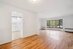 72 Winthrop Rd, Plainview, NY 11803 - Photo 12