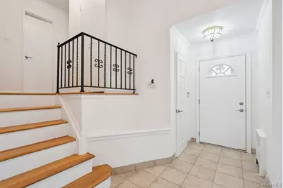 72 Winthrop Road, Plainview, NY 11803 - Photo 24