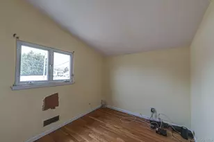 11 Lawrence Rd, Deer Park, NY 11729 - Photo 8