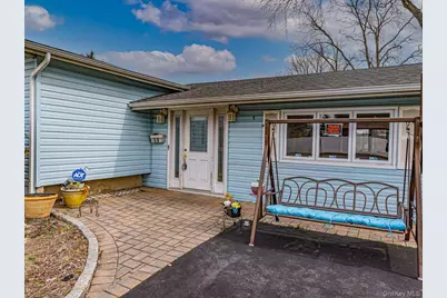 11 Lawrence Road, Deer Park, NY 11729 - Photo 2