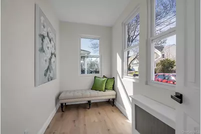 31 Walters Avenue, Syosset, NY 11791 - Photo 10