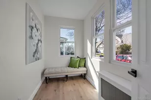 31 Walters Ave, Syosset, NY 11791 - Photo 10