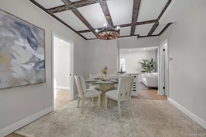 31 Walters Avenue, Syosset, NY 11791 - Photo 6