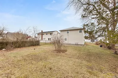 14 Cumberland Street, West Babylon, NY 11704 - Photo 14