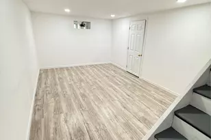 238 Wiley St, Brentwood, NY 11717 - Photo 14