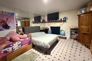 238 Wiley St, Brentwood, NY 11717 - Photo 6