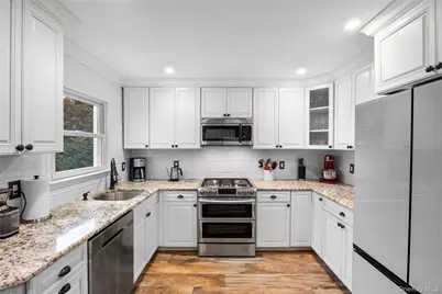 26 Bedell Place, Amityville, NY 11701 - Photo 4