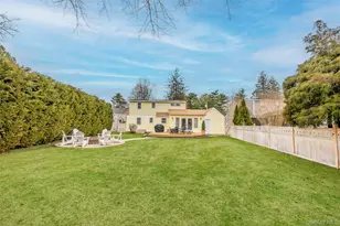 26 Bedell Pl, Amityville, NY 11701 - Photo 30