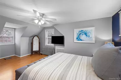 26 Bedell Place, Amityville, NY 11701 - Photo 12