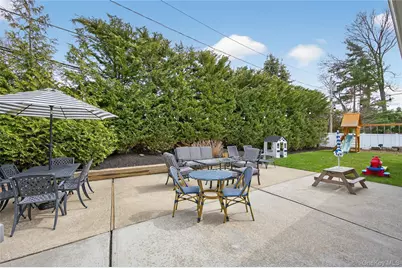 21 Roosevelt Drive, East Norwich, NY 11732 - Photo 30