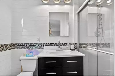 21 Roosevelt Drive, East Norwich, NY 11732 - Photo 18