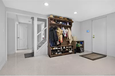 21 Roosevelt Drive, East Norwich, NY 11732 - Photo 22